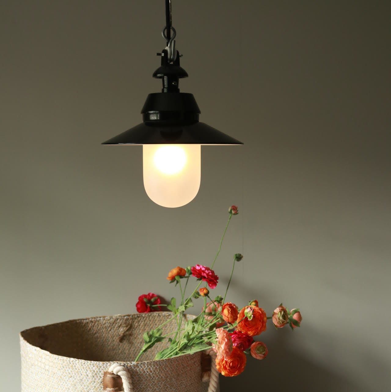 Bremen Zylinder hanglamp boven eettafel - Verlichting van Toen