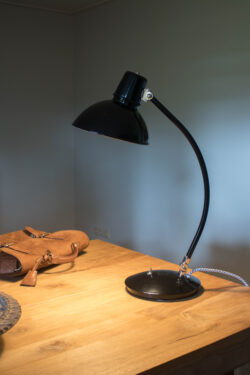Leuke bureaulamp - Verlichting van Toen