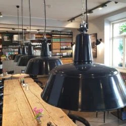 Berlin hanglamp restaurant Munchen - Verlichting van Toen